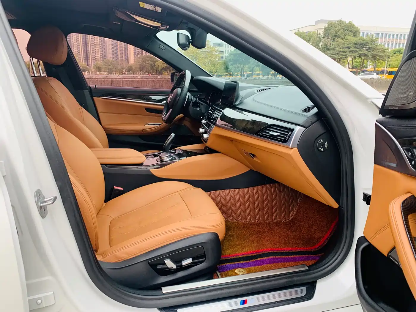BMW 5 Series 2018 530Li Premium M Sport Package фото 10