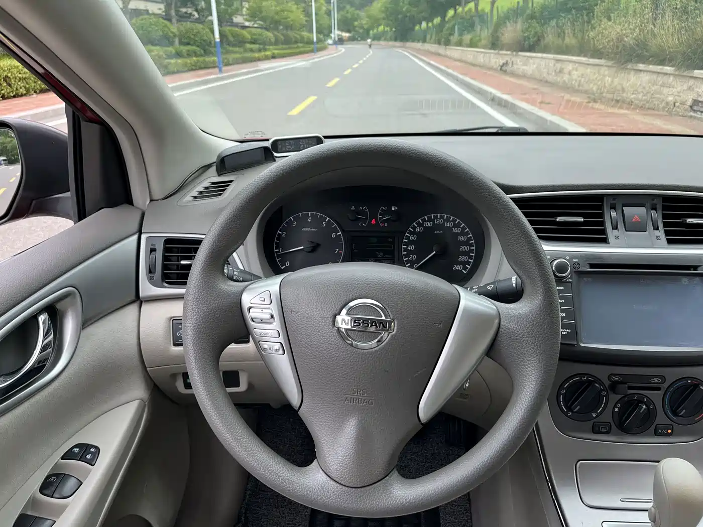 صورة 8 - Nissan Sylphy
