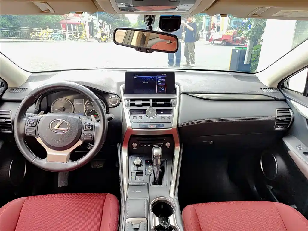 Lexus NX 2018 200 FWD Sharp Edition China VI фото 10