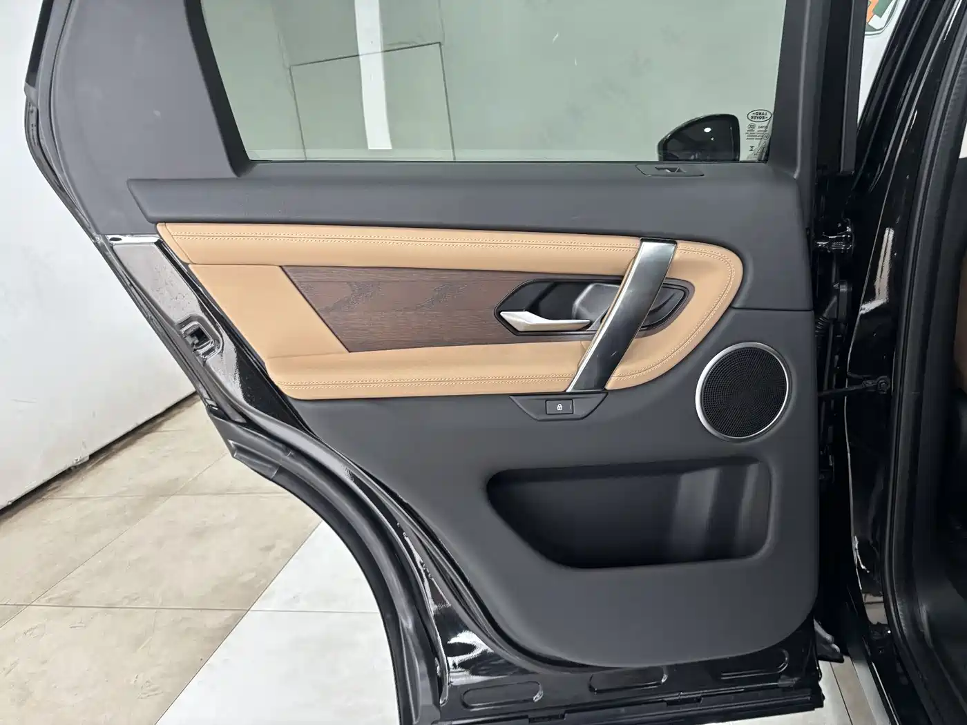 Land Rover Discovery Sport 2024 Performance Technology Edition фото 21