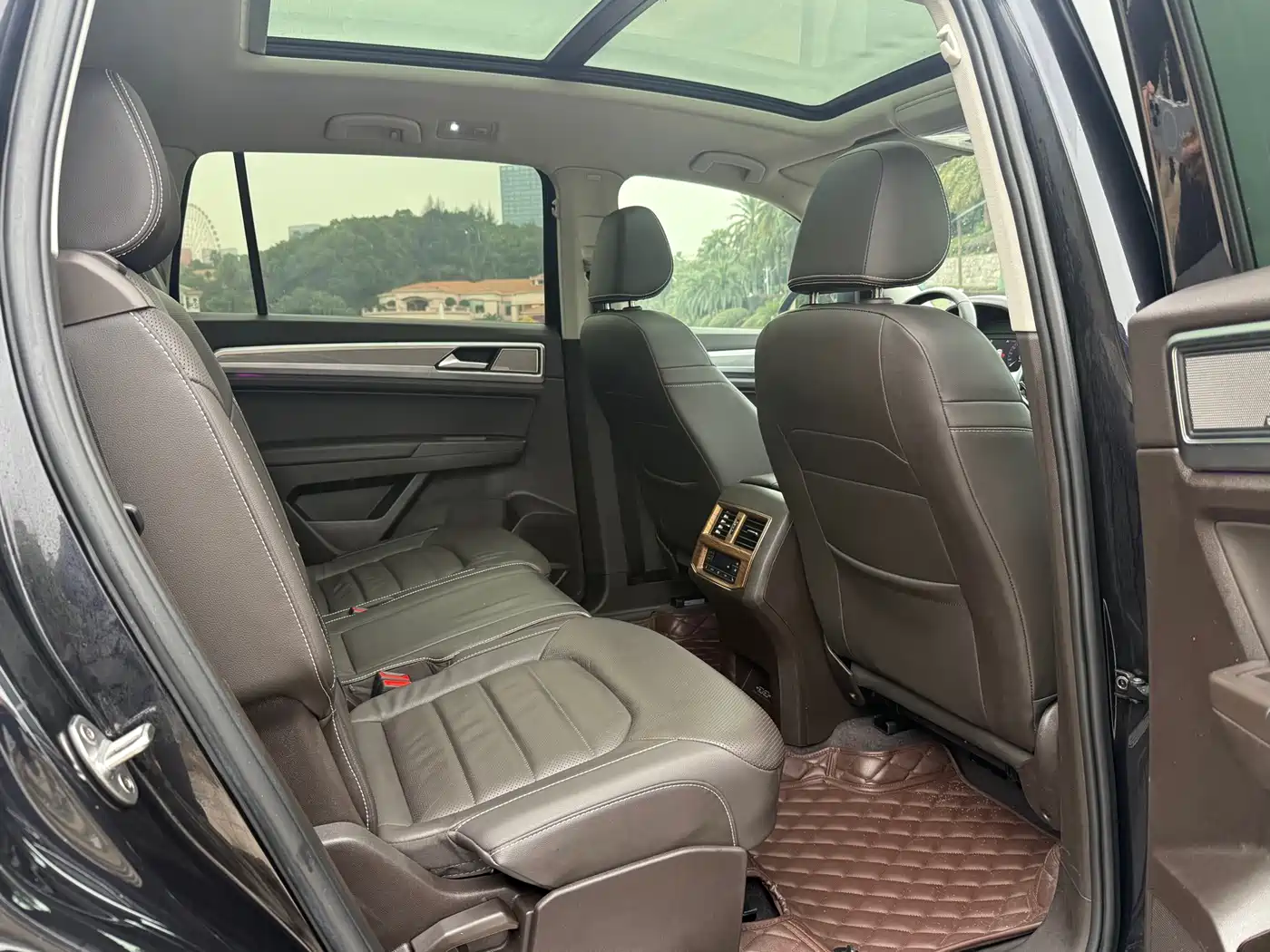 Volkswagen Teramont 2020 380TSI 4WD Luxury Edition China VI фото 6