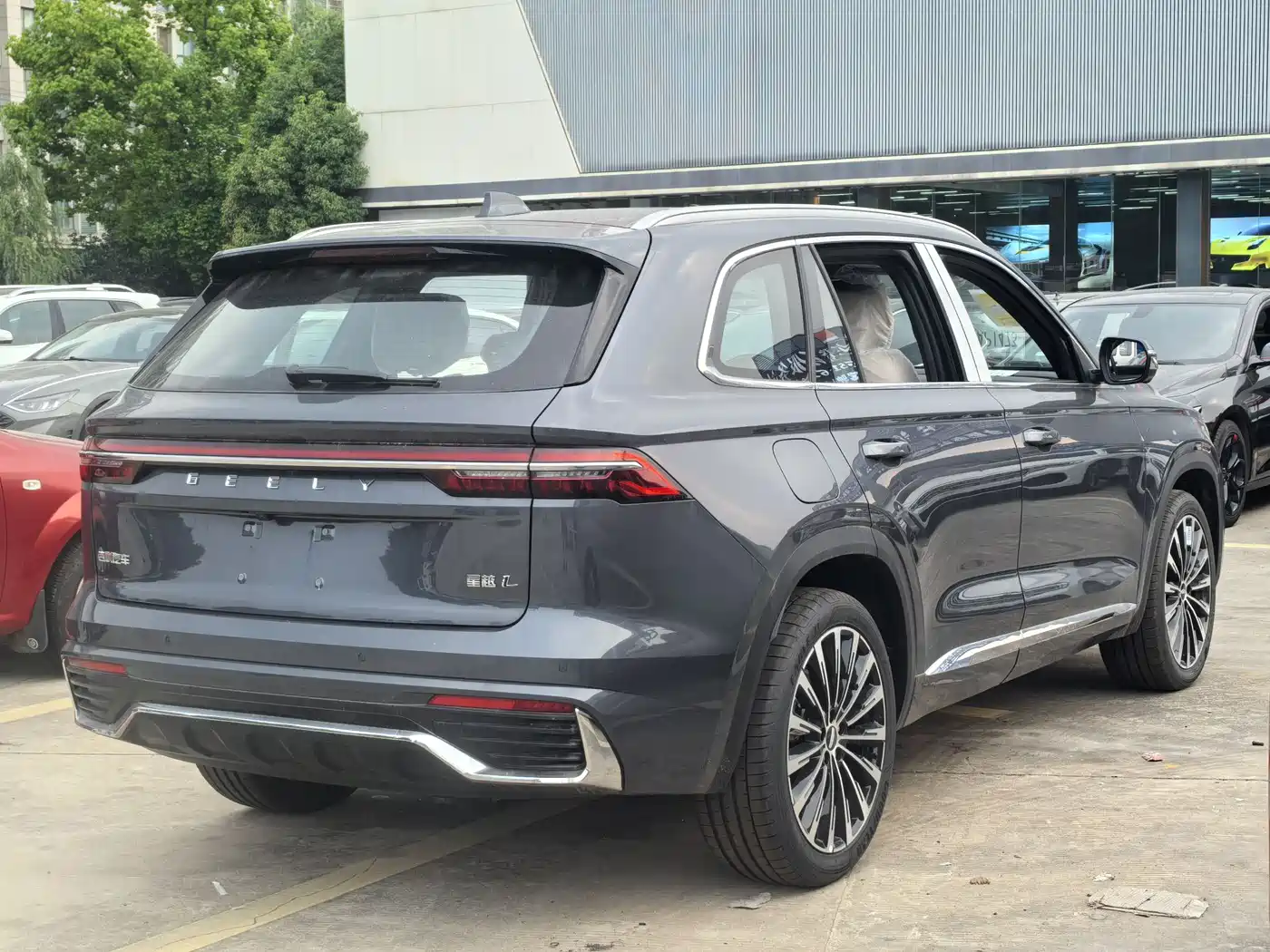  Xingyue L