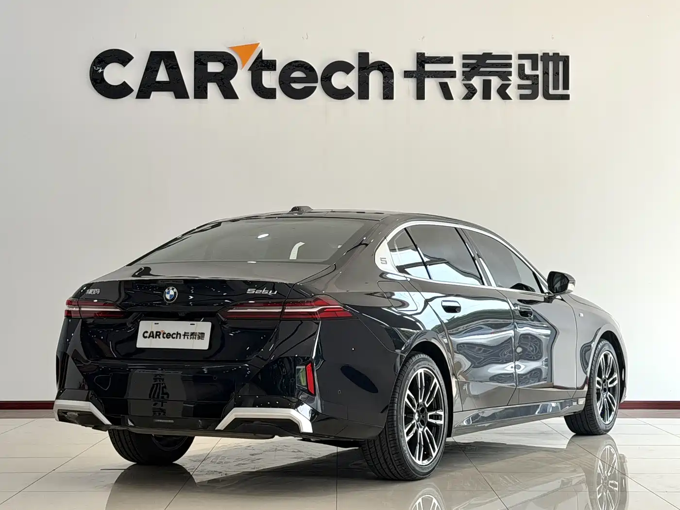 BMW 5 Series 2024 525Li M Sport Package фото 19