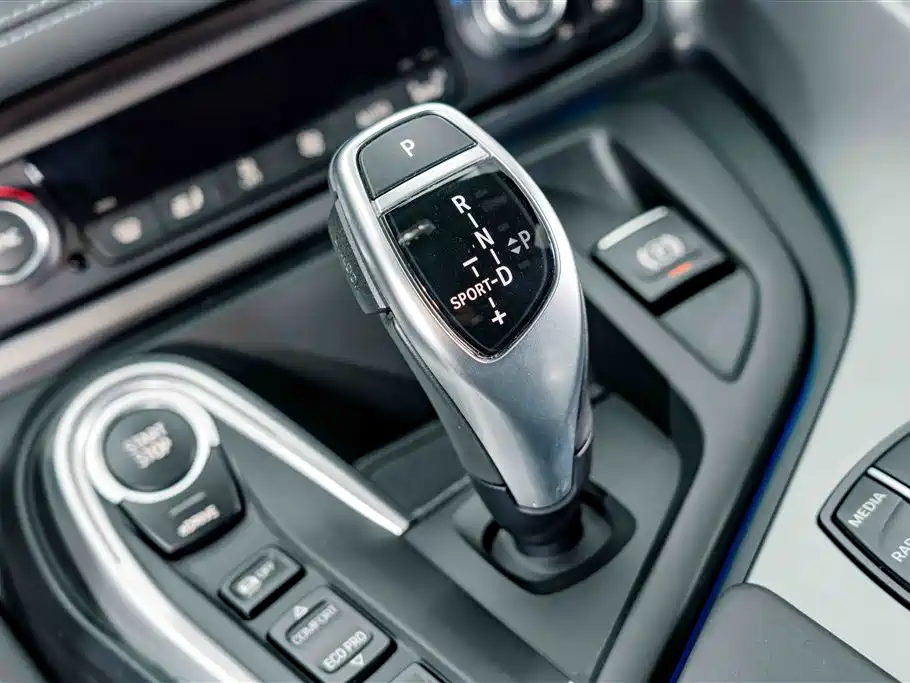 BMW i8 2019 2014 Standard