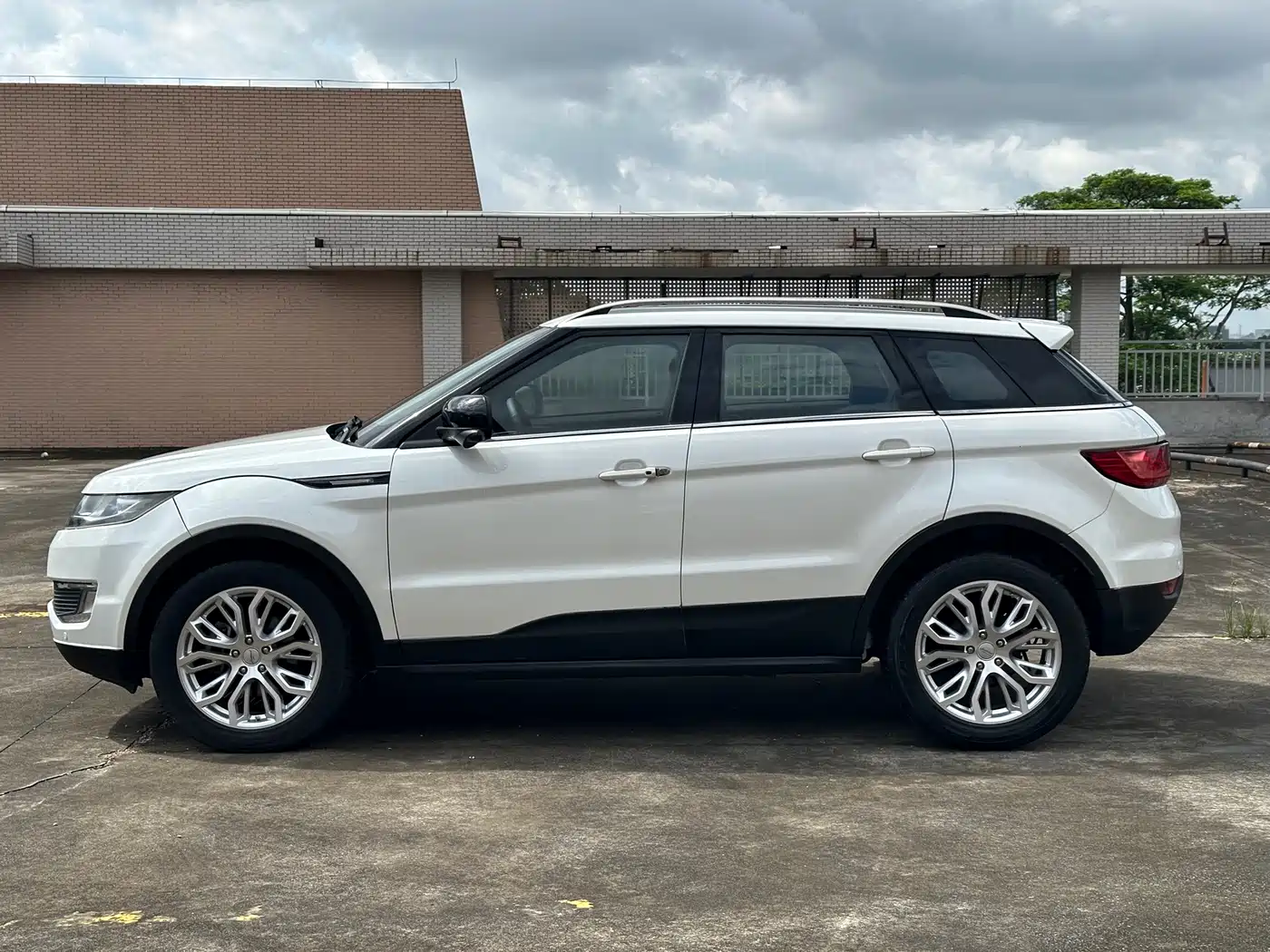 Landwind X7 2015 2015 2.0T Panorama Premium