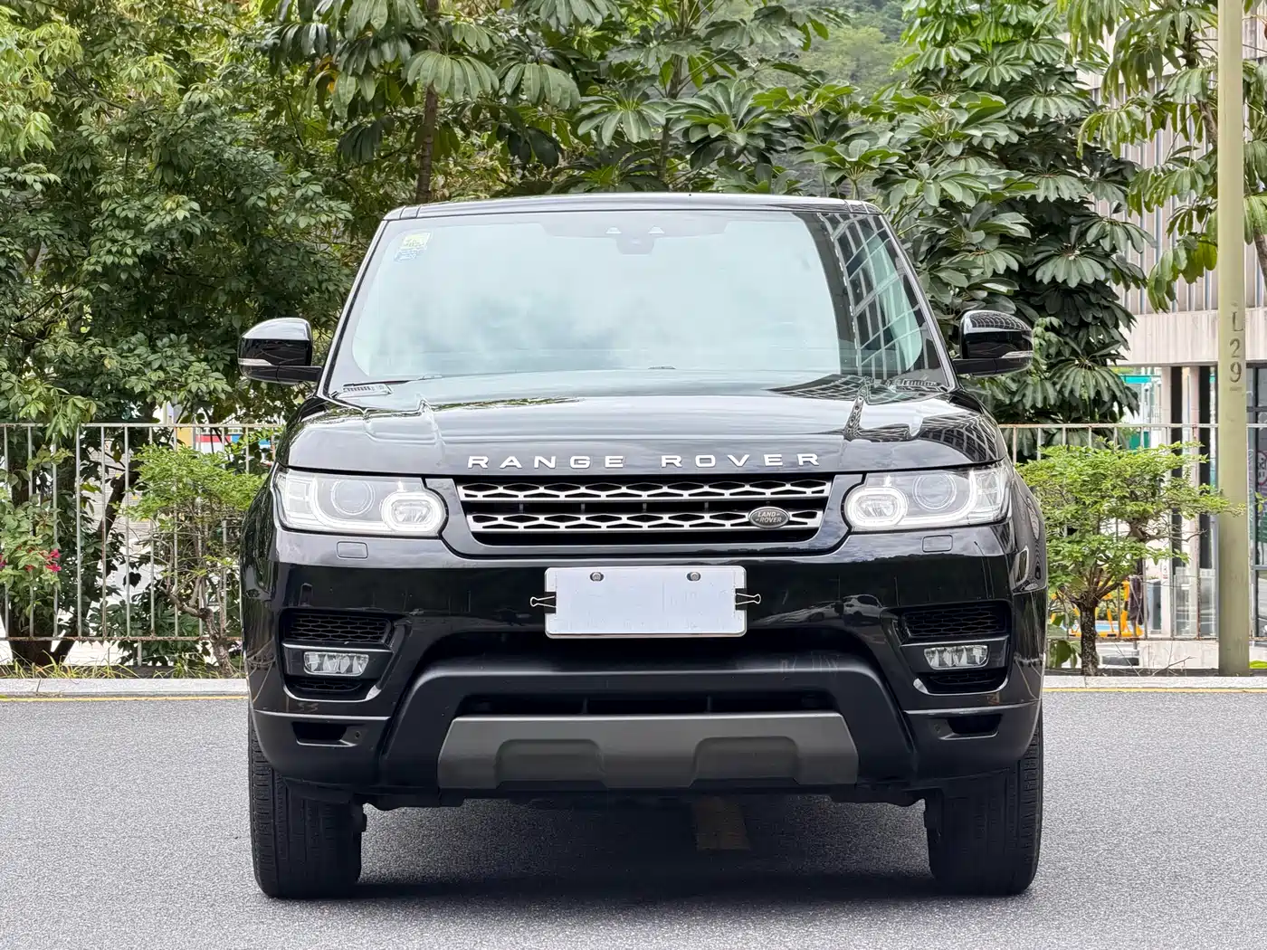 Land Rover Range Rover Sport 2017 3.0 SC V6 SE фото 2