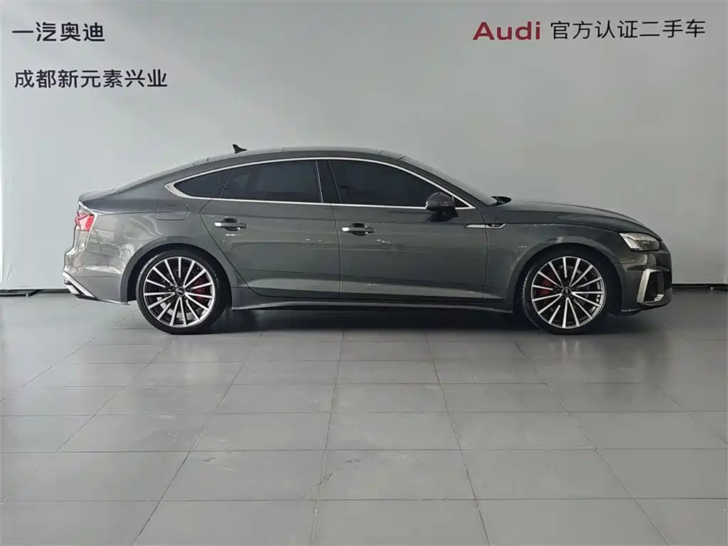 Audi A5 (Import) 2023 Sportback 40 TFSI quattro Luxury Dynamic фото 3