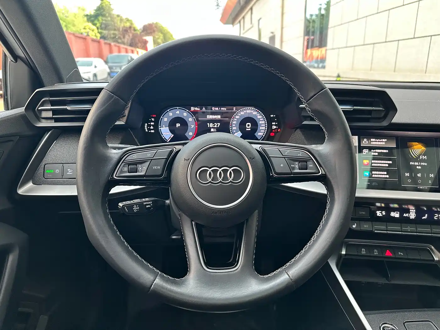 Audi A3 2023 A3L Limousine 35 TFSI Fashion Sport фото 8
