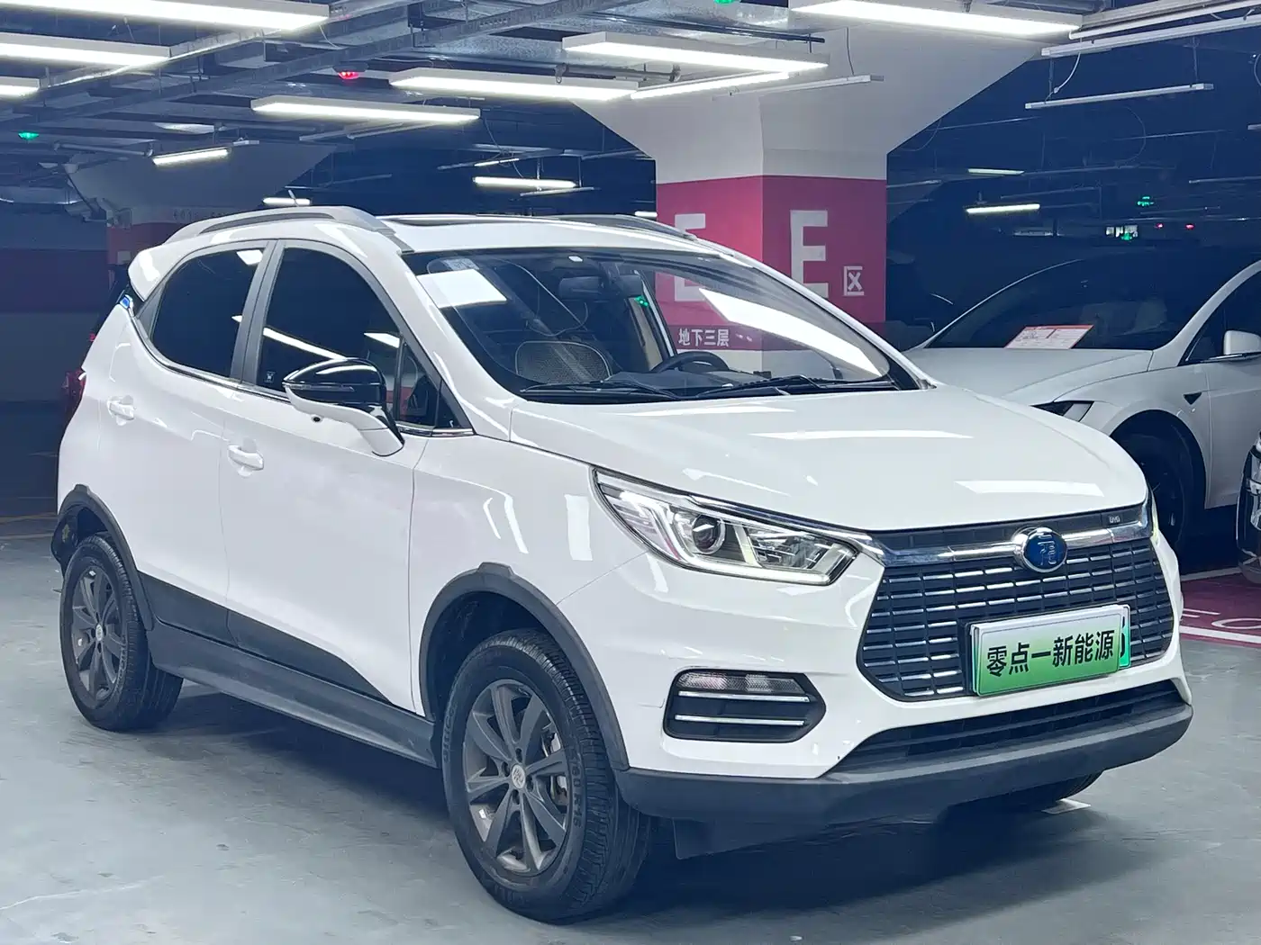 BYD Yuan New Energy 2019 EV360 Smart Connect Premium Edition фото 3