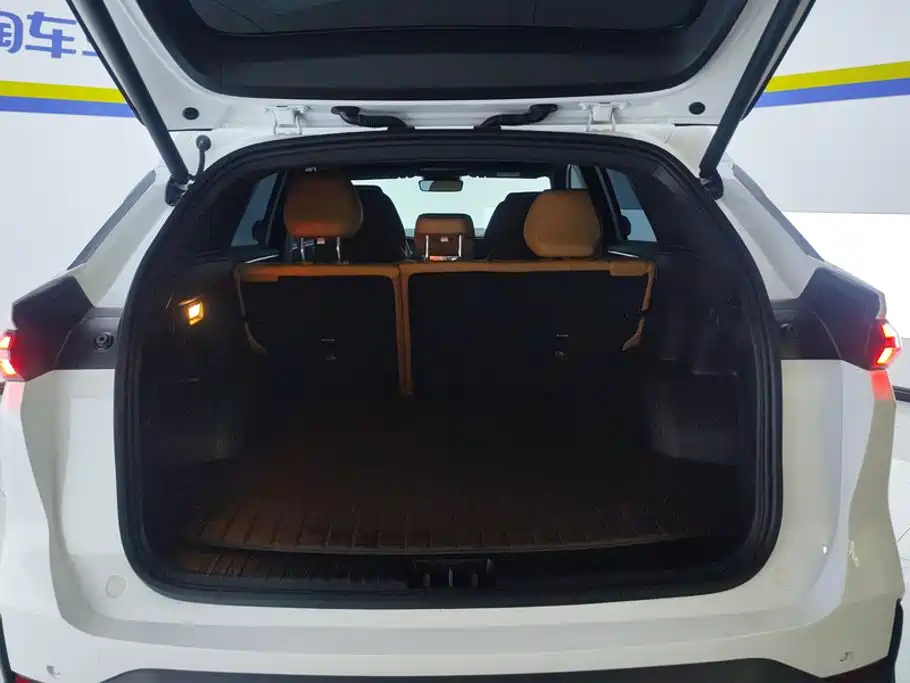 Geely Galaxy Galaxy L7 2025 2025 EM-i 115km Explorer Edition