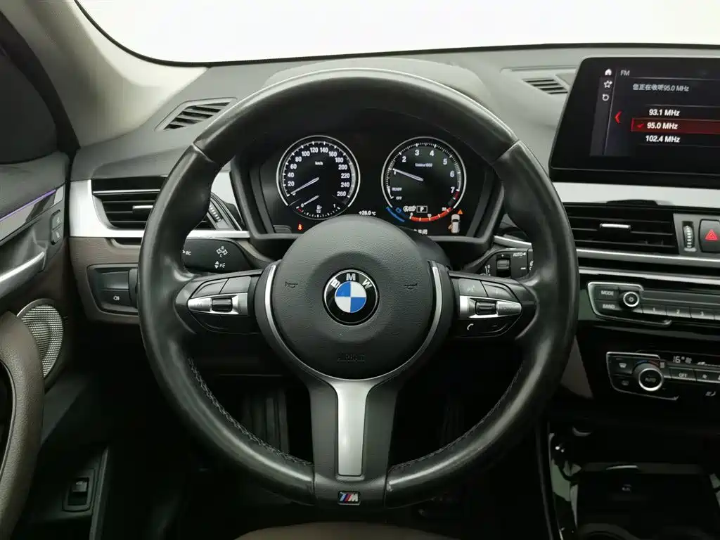 BMW X1 2021 sDrive20Li Exclusive фото 11