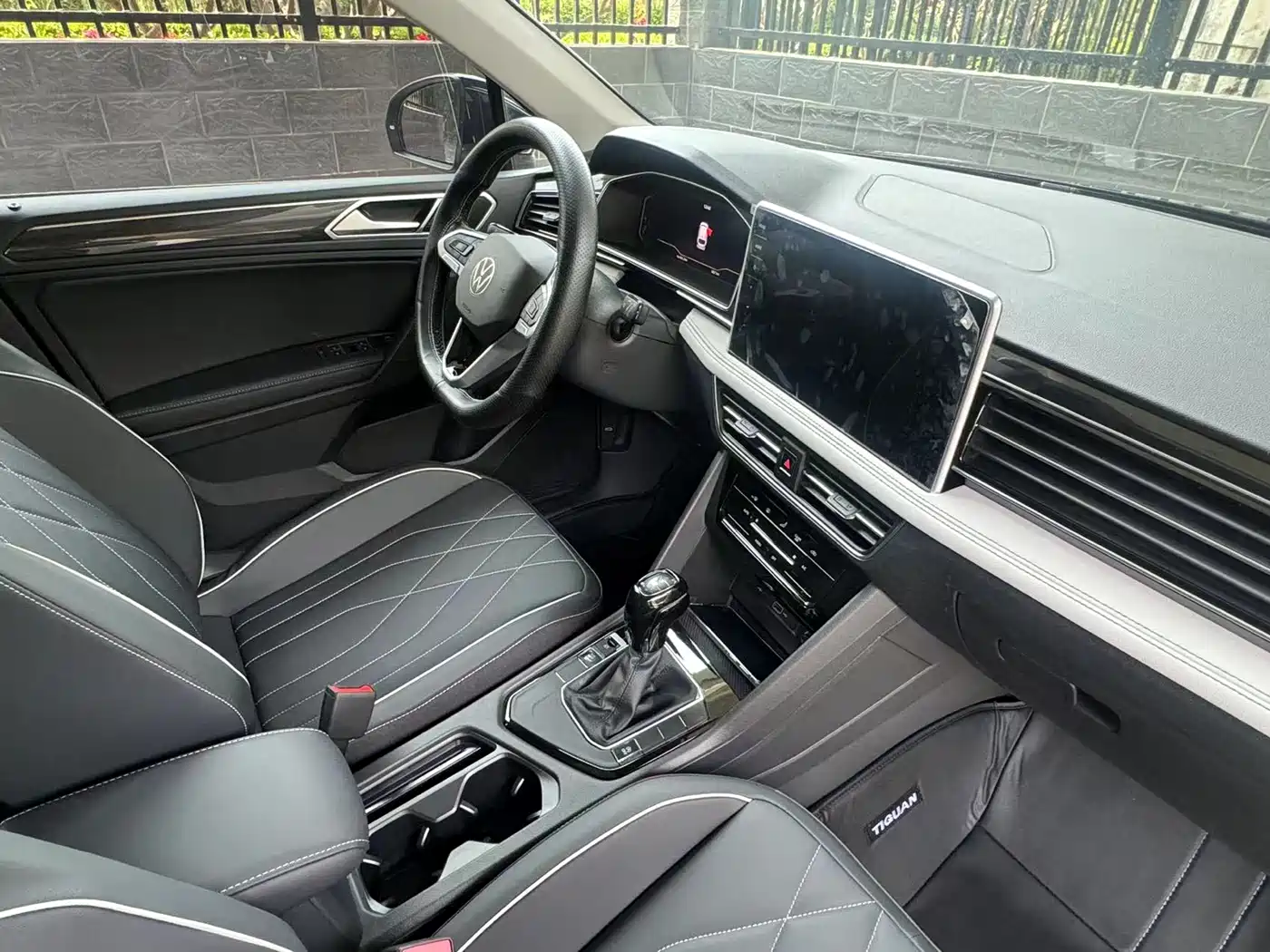 Volkswagen Tiguan L 2025 Model 300TSI Auto 2WD Dragon Edition фото 14