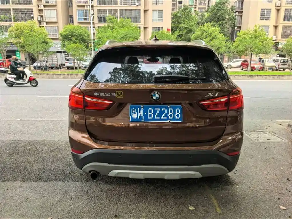 BMW X1 2016 sDrive18Li Luxury Model фото 7