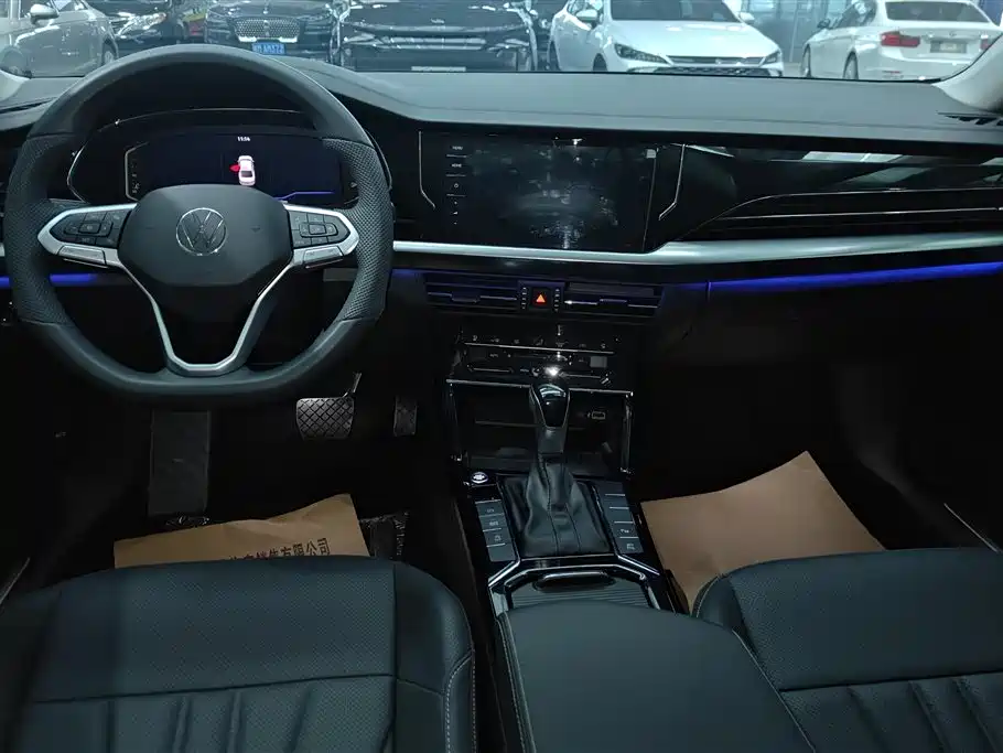 Volkswagen Passat 2024 380TSI Dragon Glory Edition фото 12
