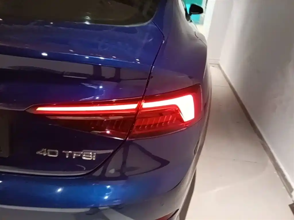 Audi A5 (Import) 2017 Sportback 40 TFSI Fashion фото 8