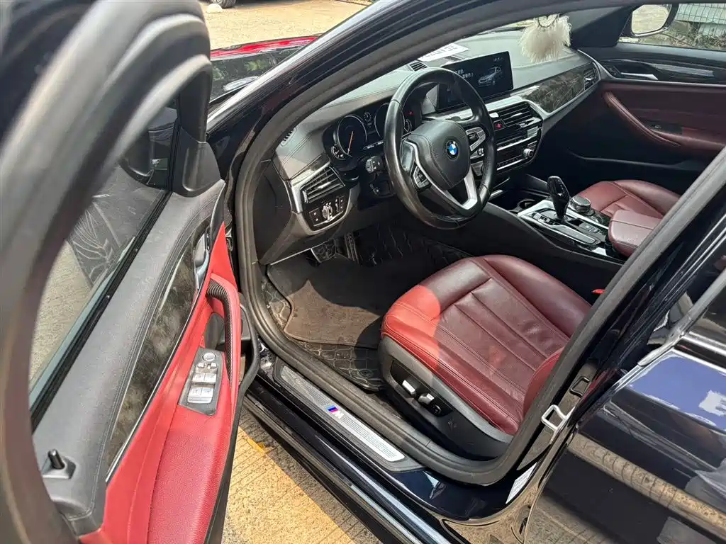 BMW 5 Series 2018 Facelift 530Li Leading M Sport Package фото 2