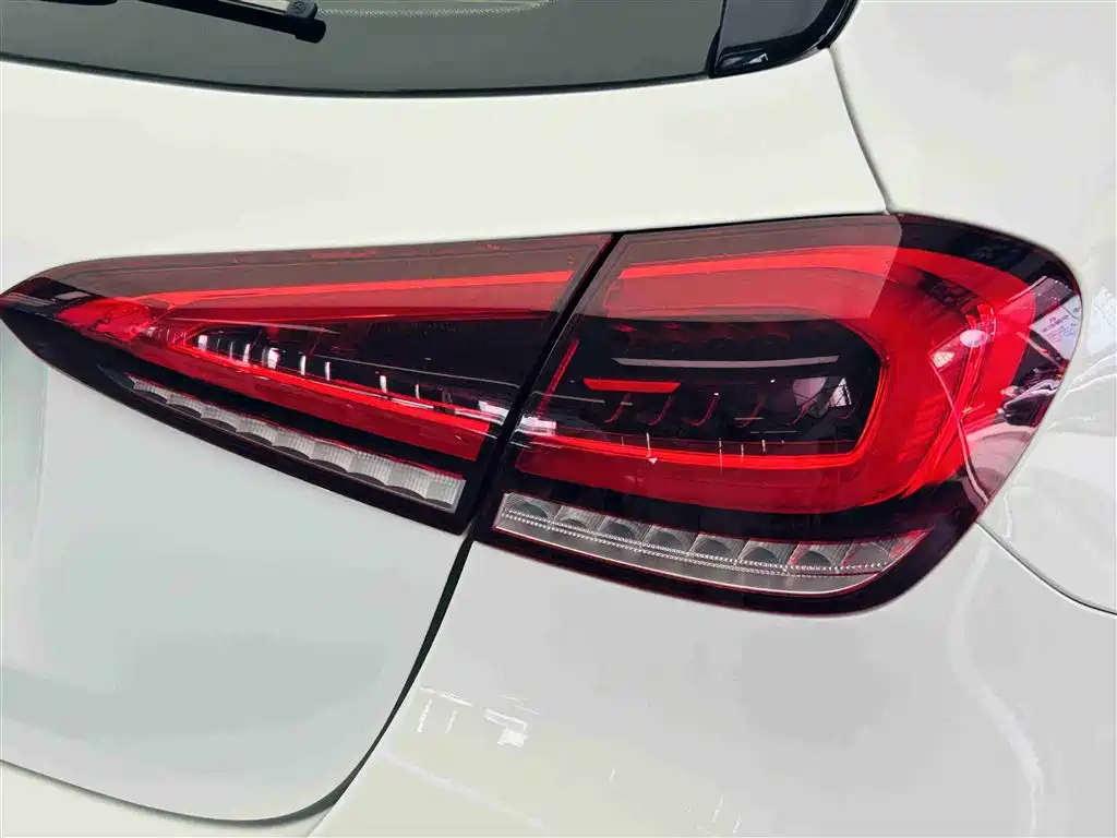 Mercedes-Benz A-Class (Import) 2022 A 200 Dynamic фото 12