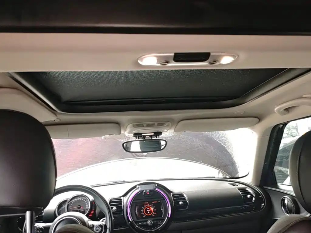 Photo 18 - MINI CLUBMAN