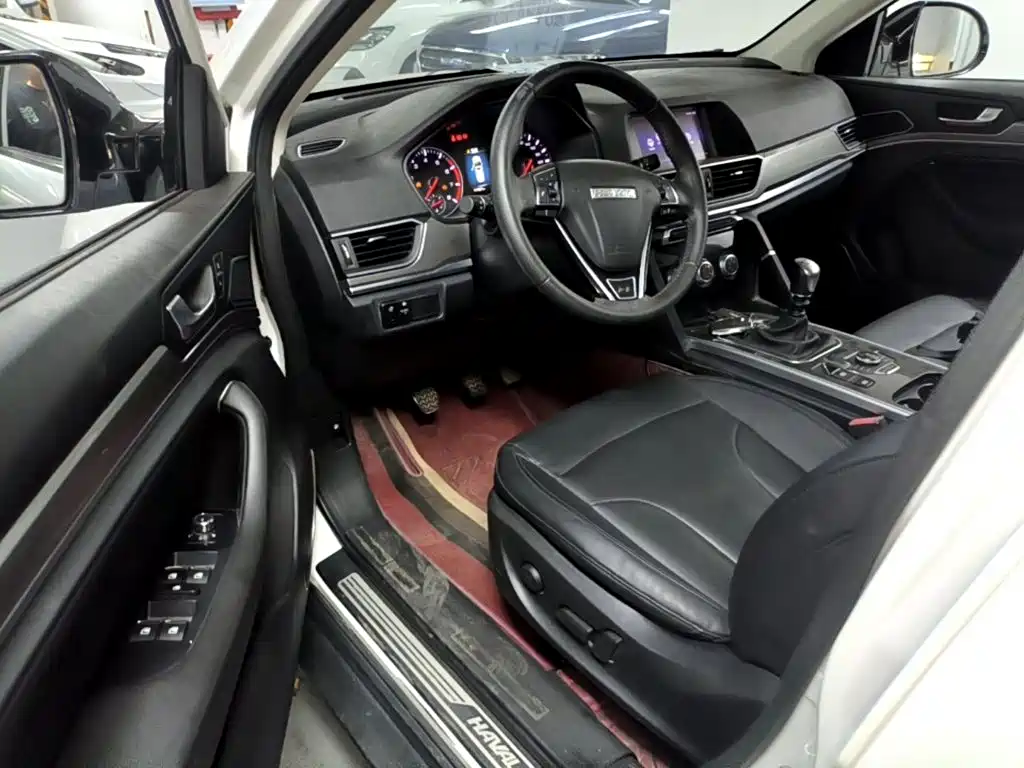 Photo 16 - Haval H6