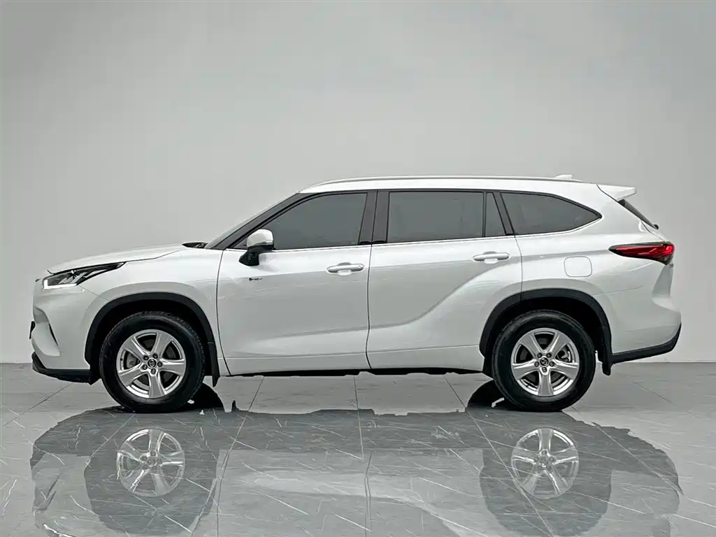 Toyota Highlander 2024 2.5L Smart Hybrid 2WD Elite 5-seater фото 3
