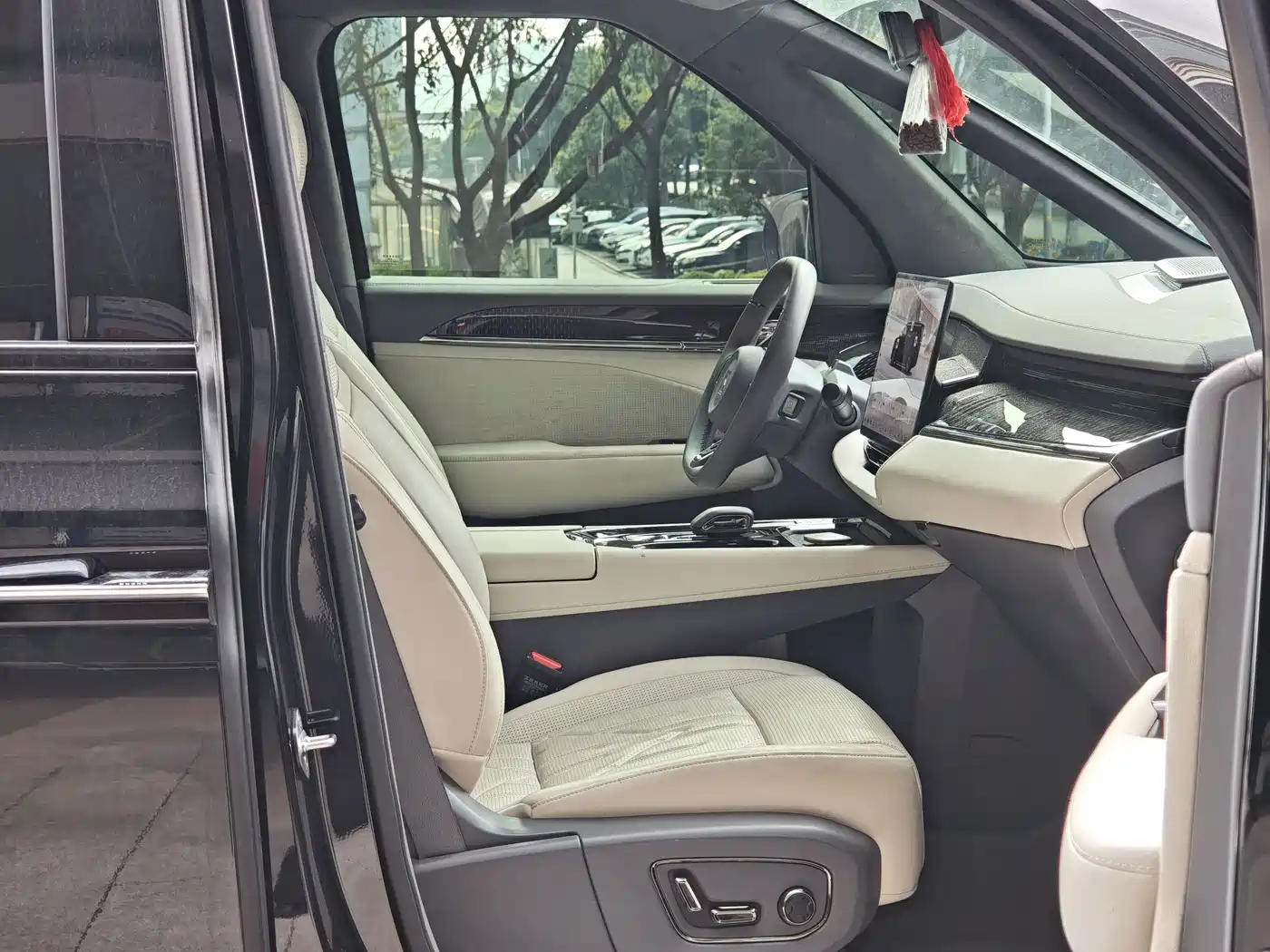 ZEEKR EXTREME KRYPTON 009