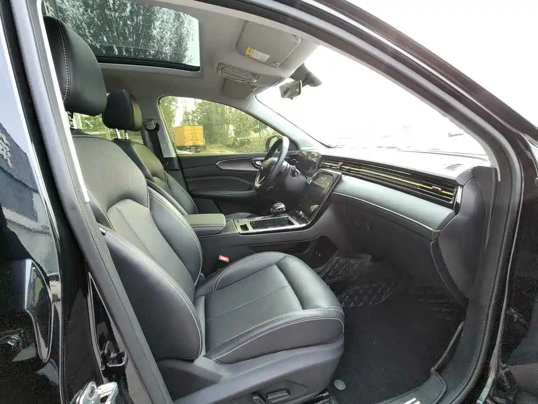 ROEWE RX5 NEW ENERGY