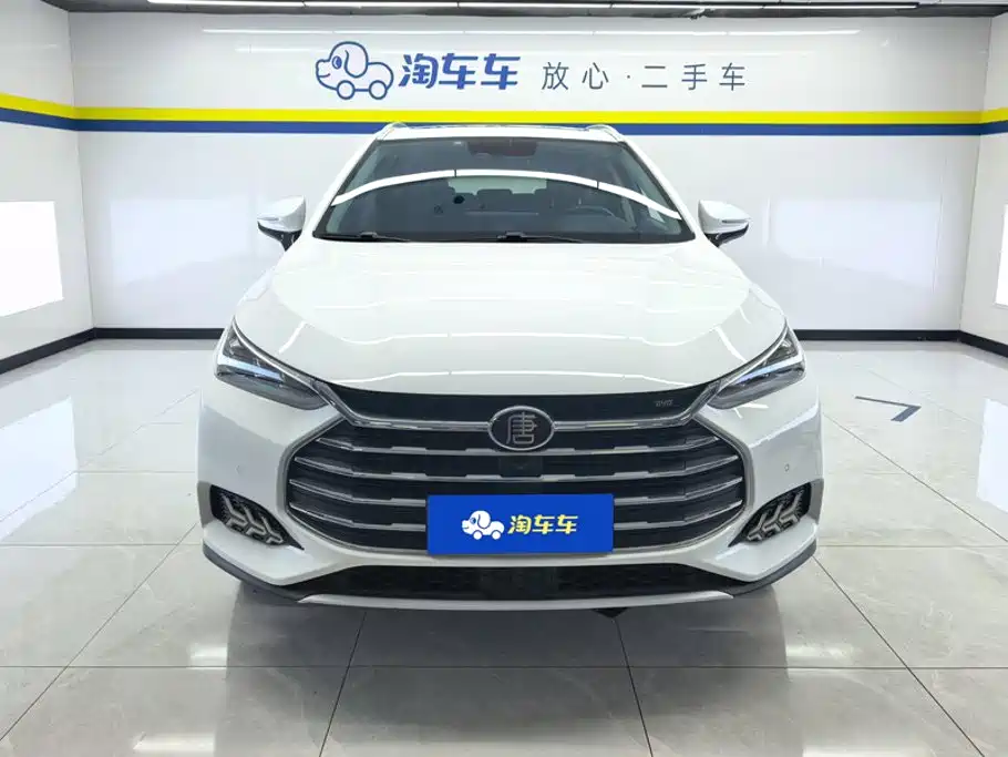 BYD Tang 2018 2018 2.0T Automatic Smart Connection Noble Edition 7-Seater China V