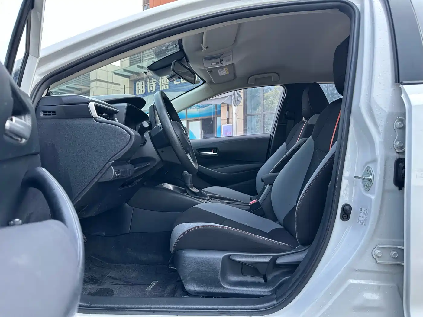 Toyota Corolla 2023 1.2T Pioneer Edition фото 10
