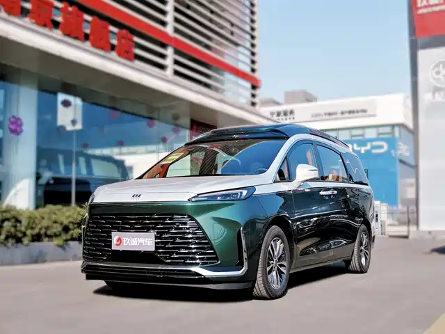 Huadong Auto Huadong Xiangyun 2026 Model 2.0T LS Corporate Edition
