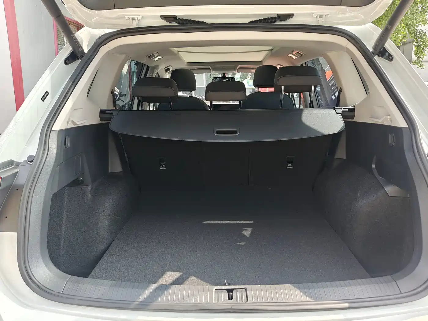 Volkswagen Tiguan L 2025 2024 300TSI Auto 2WD Smart Edition