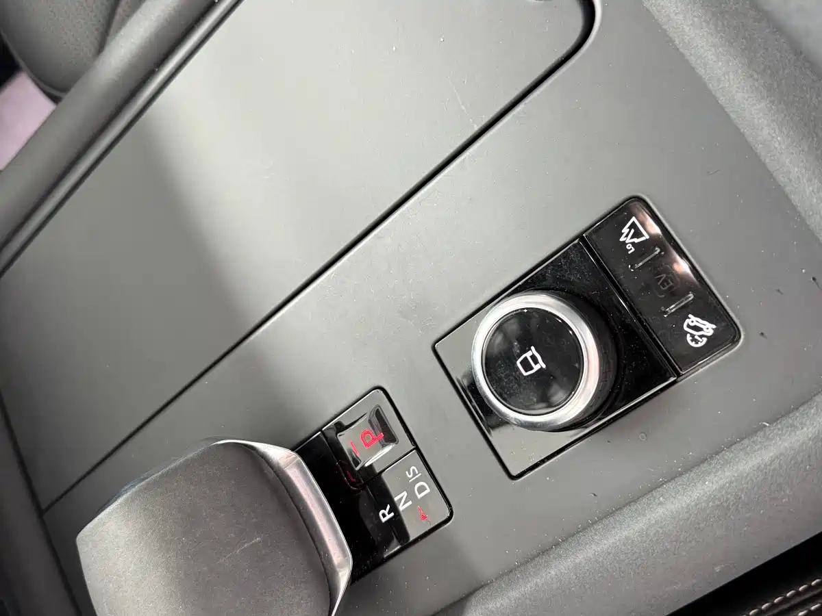 Land Rover Discovery 2021 360PS R-Dynamic S фото 9