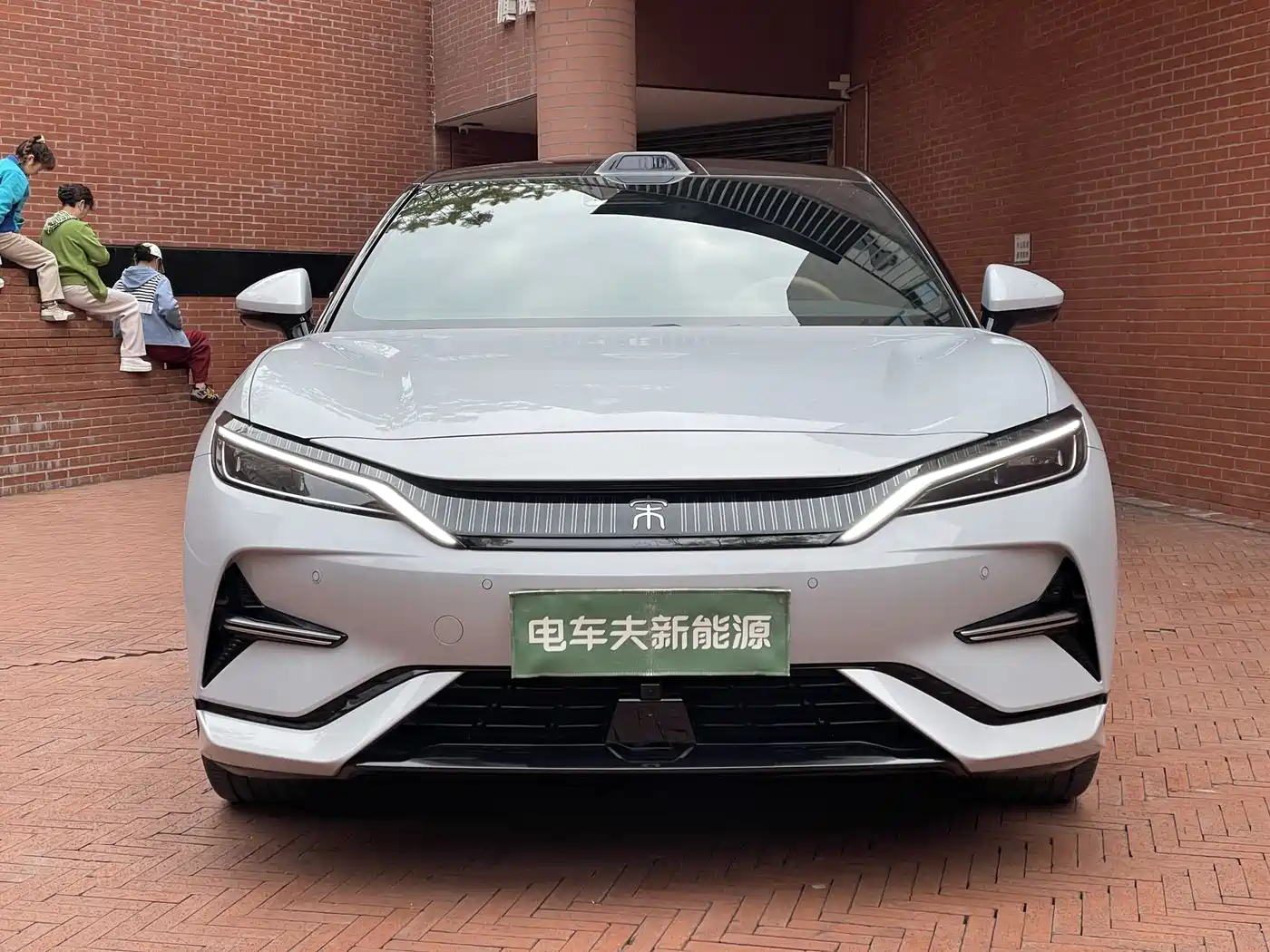 BYD SONG L EV