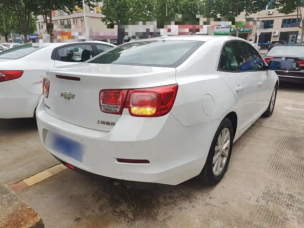 Chevrolet Malibu 2014 2.0L Automatic Luxury фото 7