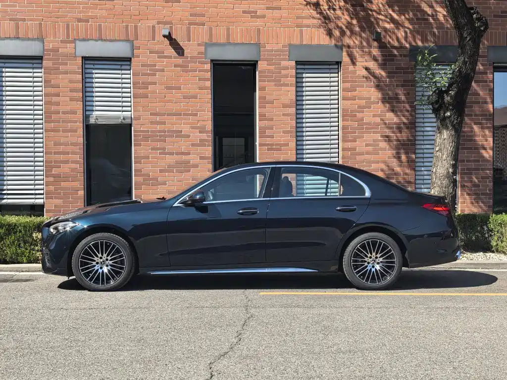 Фото 11 - Mercedes-Benz C-Class