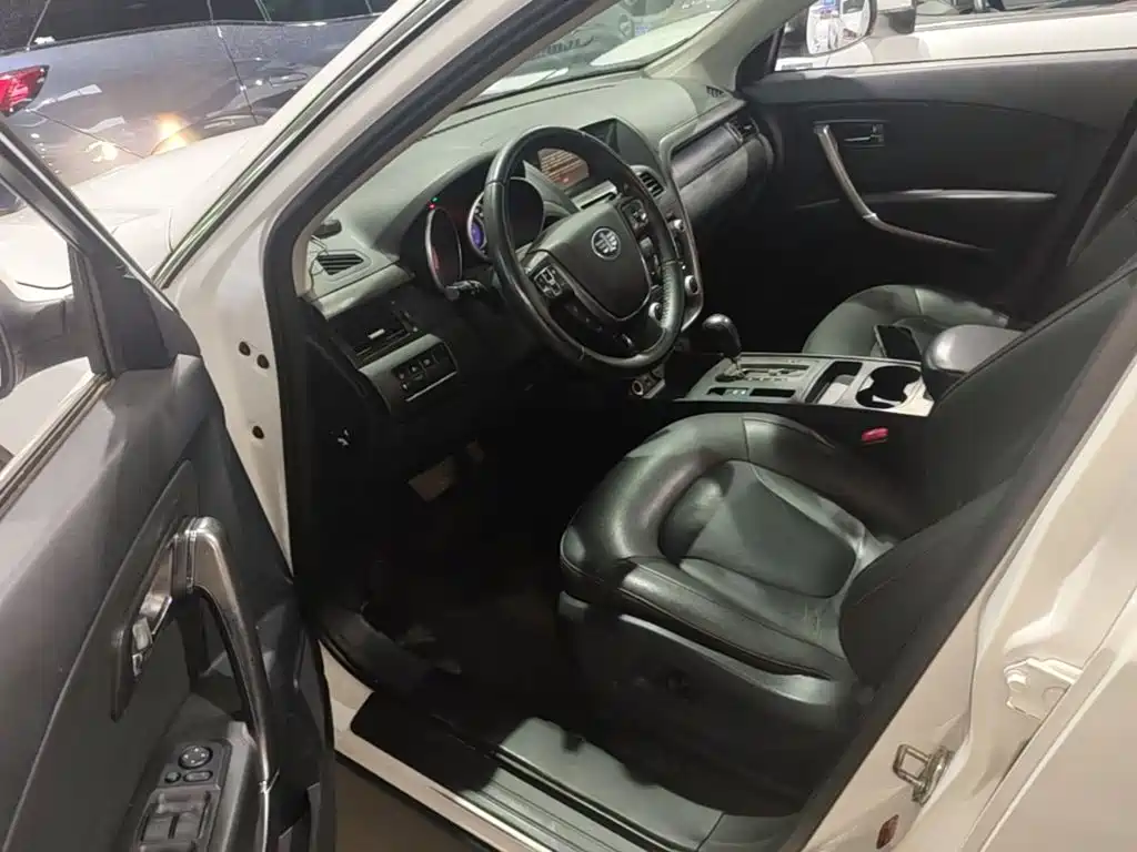 Besturn X80 2015 2015 2.0L Automatic Luxury