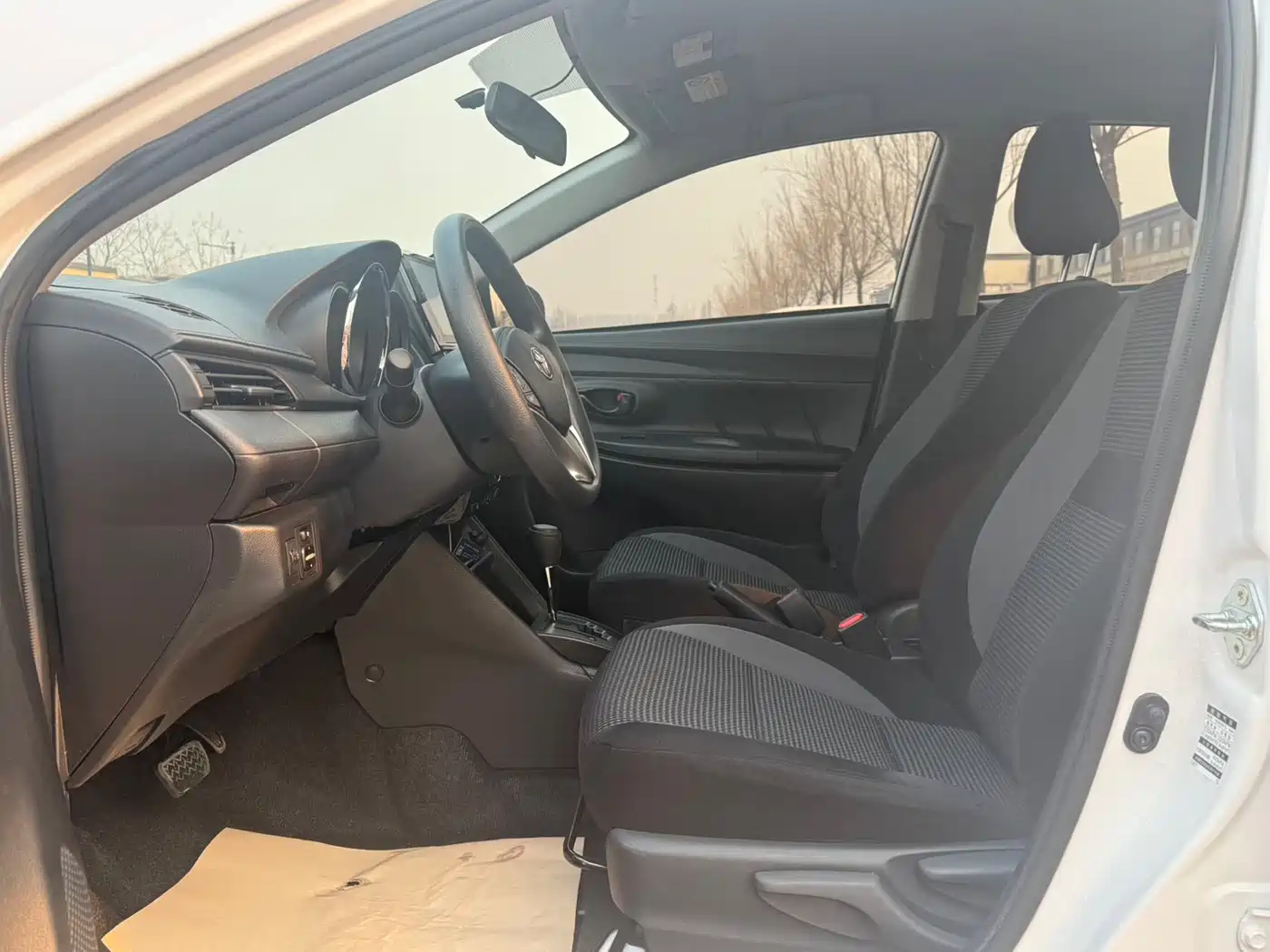 Toyota Vios 2022 1.5L 20th Anniversary Edition фото 13