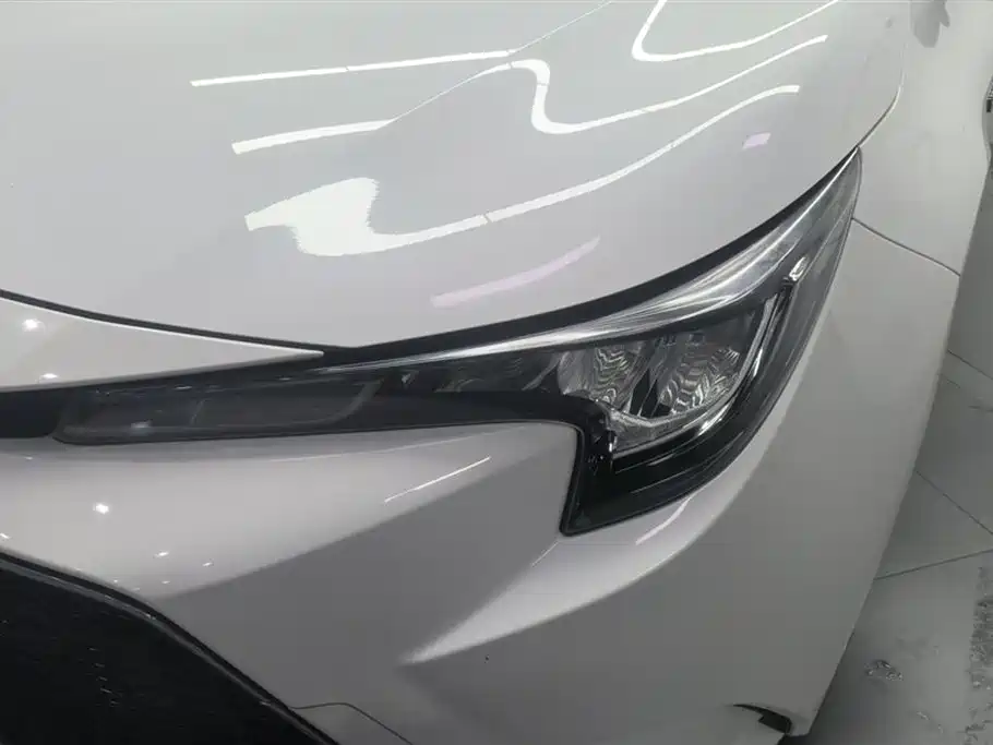 Toyota Levin 2022 Dual Engine 1.8H E-CVT Luxury Edition фото 5