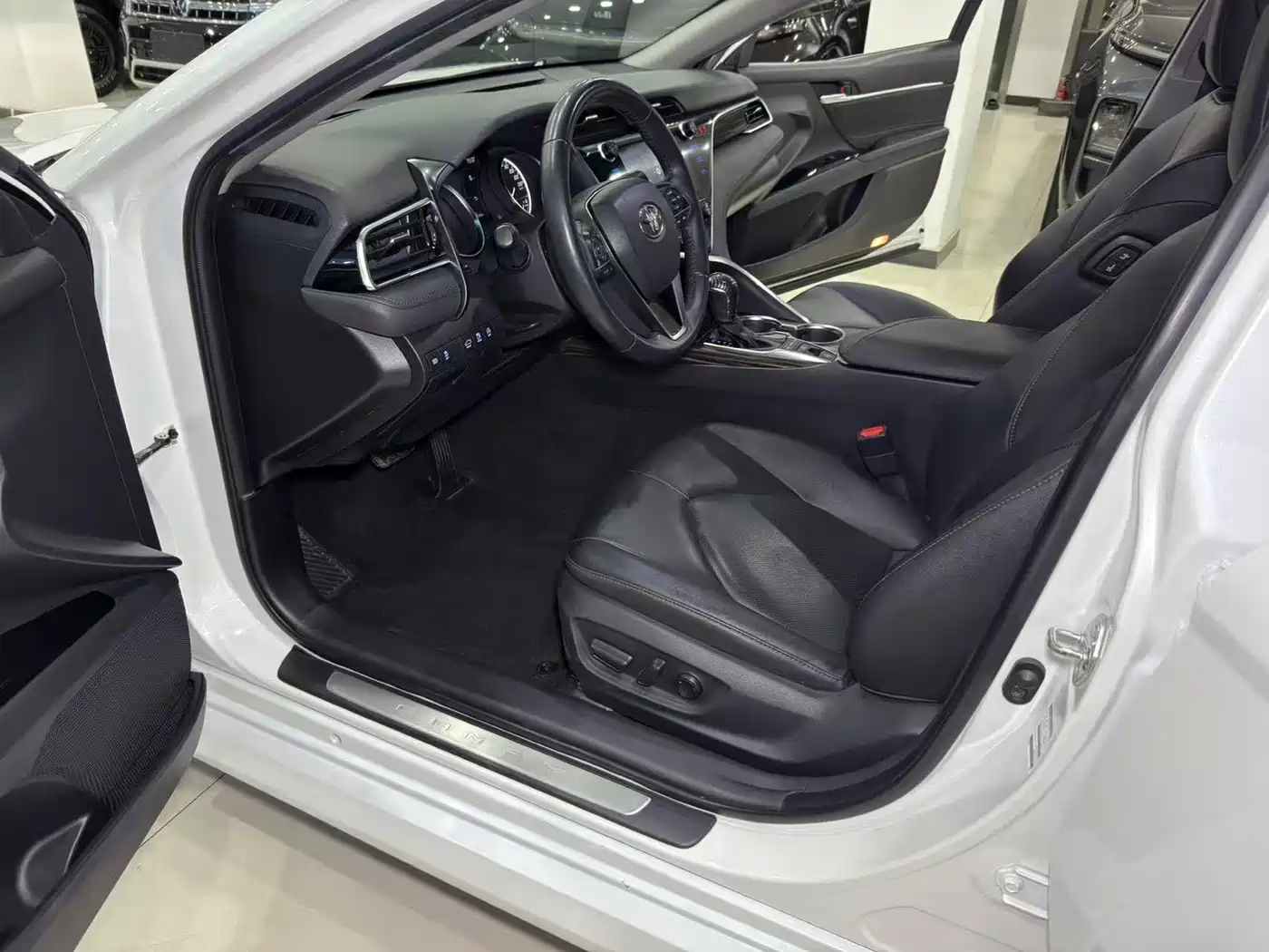 Toyota Camry 2019 2.5G Luxury (China V) фото 5