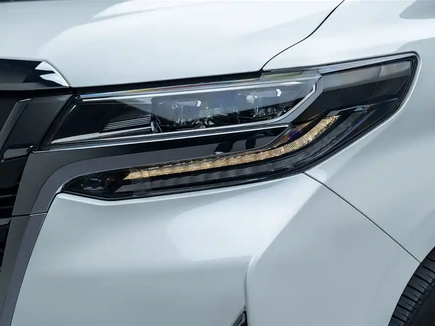 Toyota Alphard 2021 Hybrid 2.5L Luxury фото 7