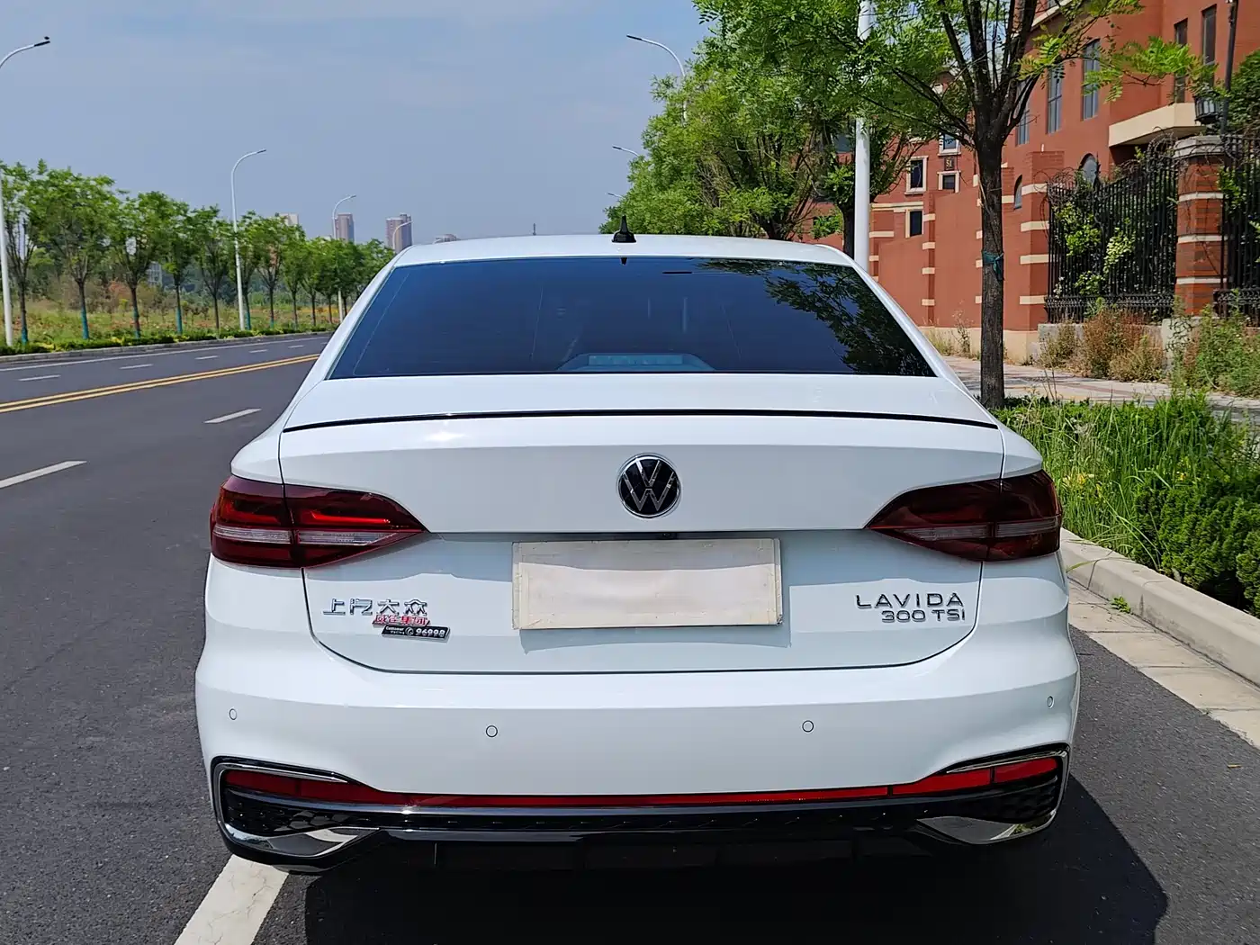 Volkswagen Lavida 2024 Model 300TSI DSG Starlight Leading Edition фото 33