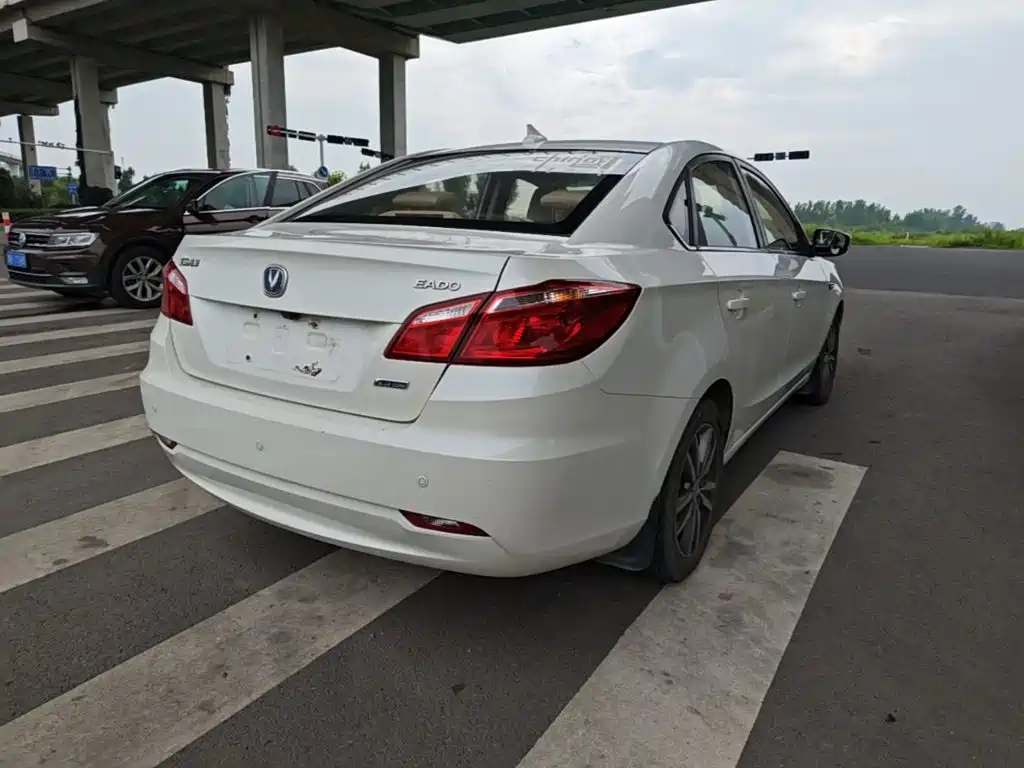 Changan Eado 2015 2015 1.6L Manual Luxury China V