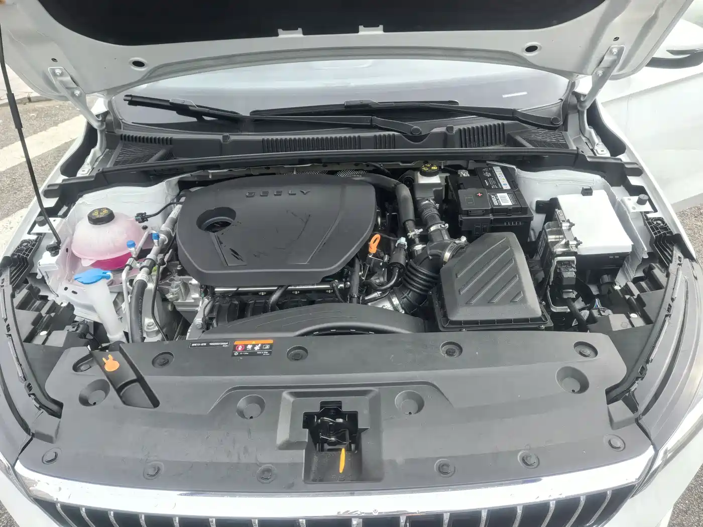 GEELY AUTOMOBILE EMGRAND