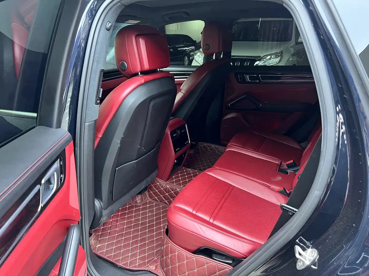 Porsche Cayenne New Energy 2021 Cayenne E-Hybrid 2.0T фото 5