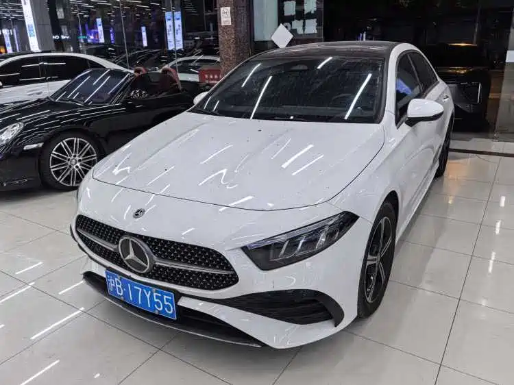 Mercedes-Benz A-Class 2023 A 200 L Fashion
