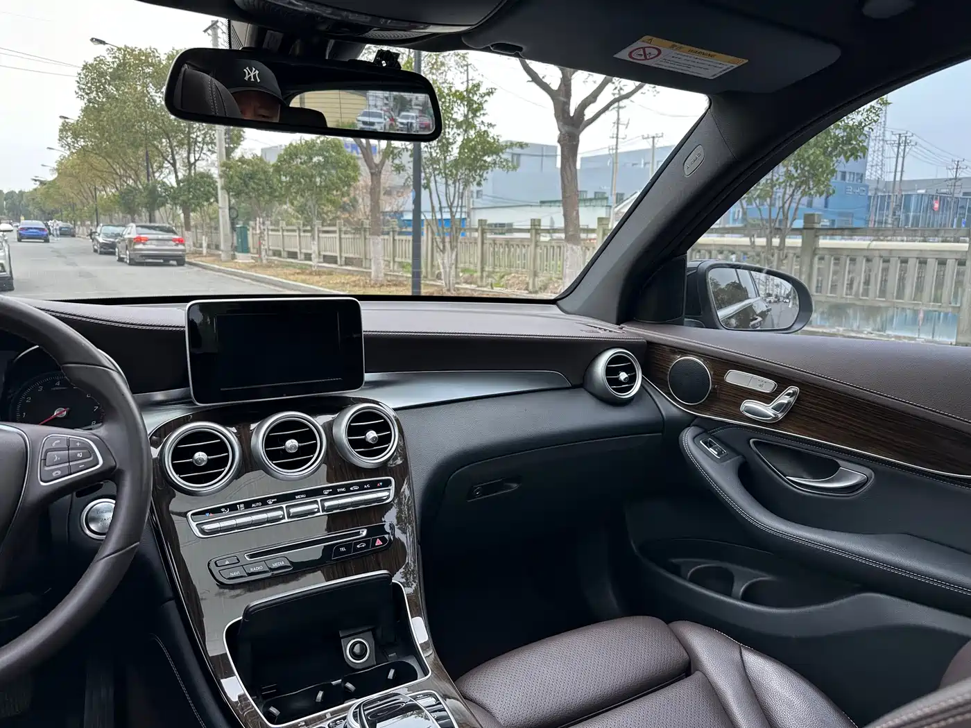 Mercedes-Benz GLC 2018 GLC 260 4MATIC Dynamic фото 11