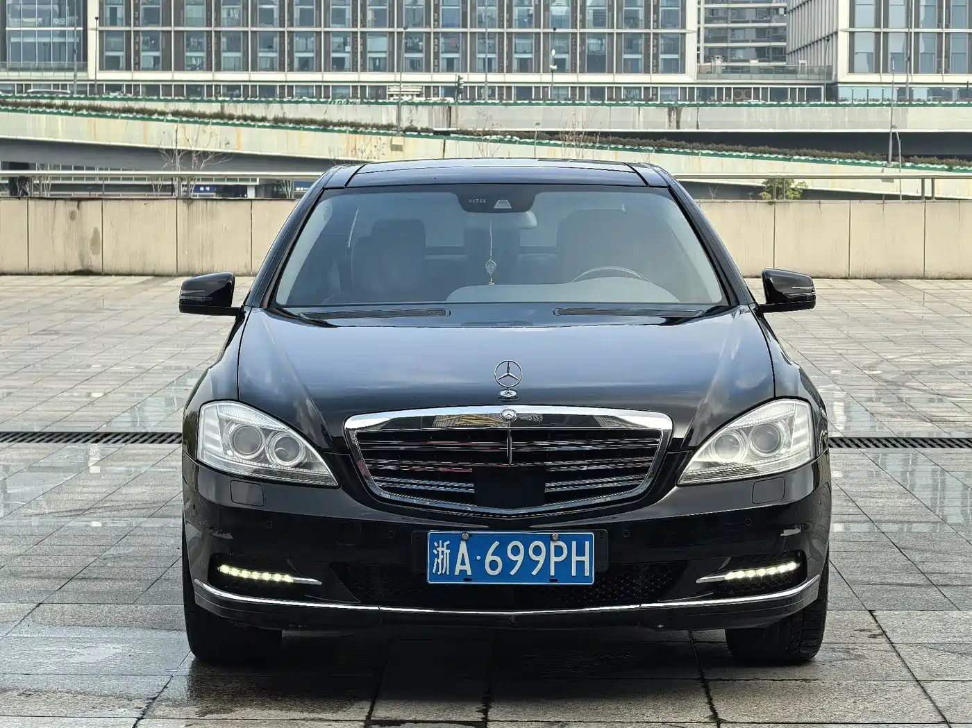 Mercedes-Benz S-Class 2012 S 300 L Luxury Grand Edition фото 2