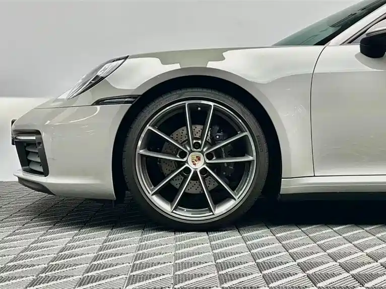 Porsche 911 2023 Carrera 3.0T фото 8