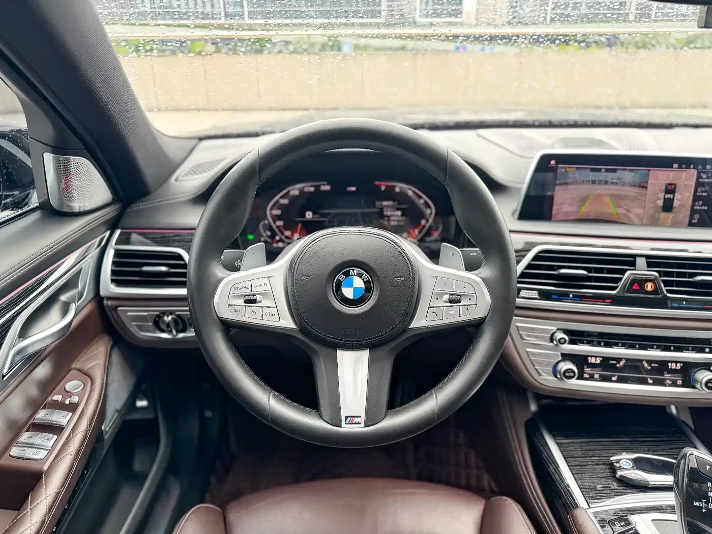 BMW 7 Series 2021 Model 740Li Leading M Sport Package фото 17