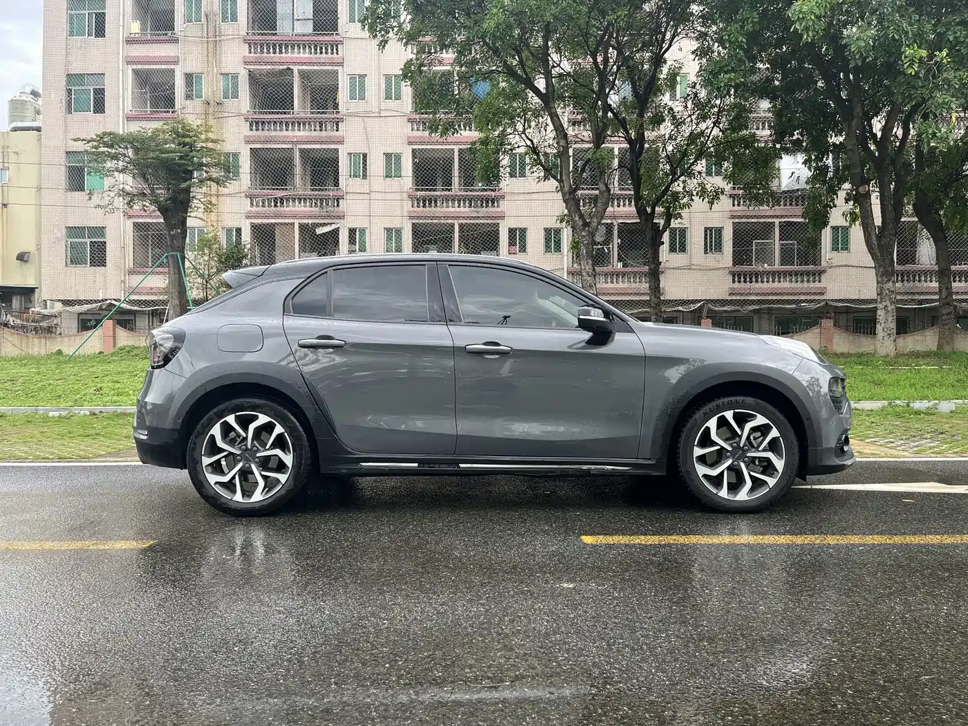 Lynk & Co 02 2018 2.0T DCT AWD Pro Edition China V фото 8