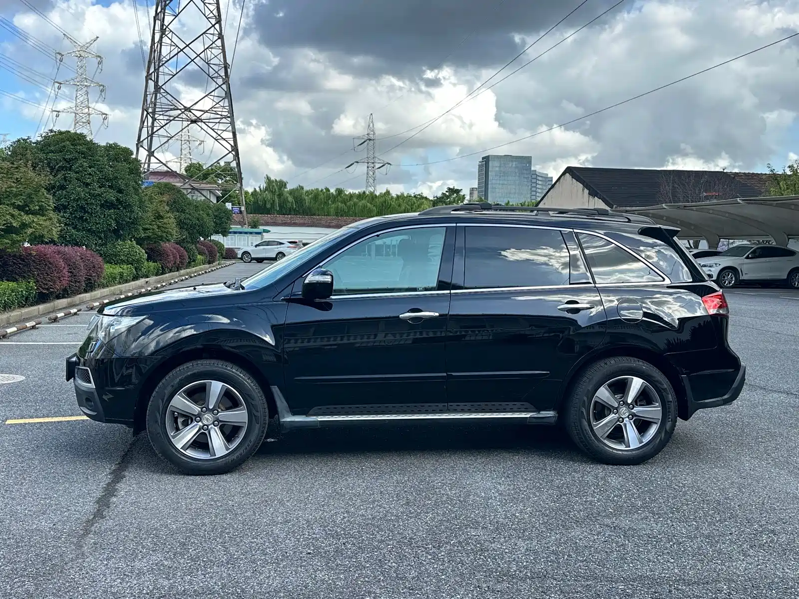 Photo 7 - Acura MDX